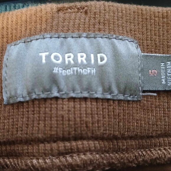 ✨NWOT Lot of 3 Torrid Stretch Poplin Utility Shorts Mid Rise Size (5X) - Picture 10 of 16